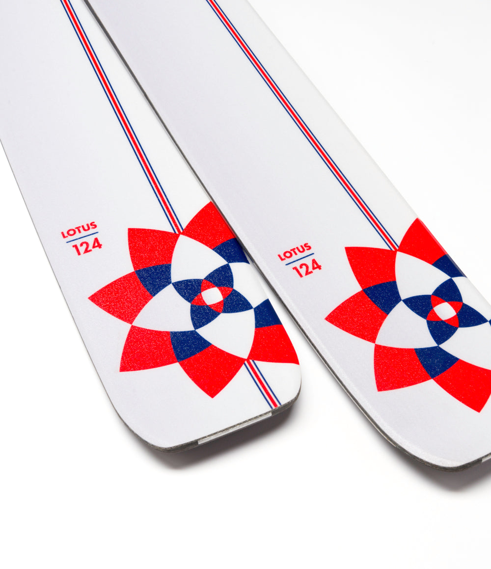 Lotus 124 – DPS Skis
