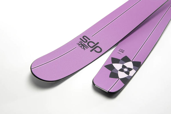 Powderworks Lotus 138 – DPS Skis